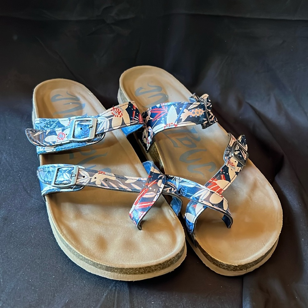 Mad Love Prudence sandals, size 9